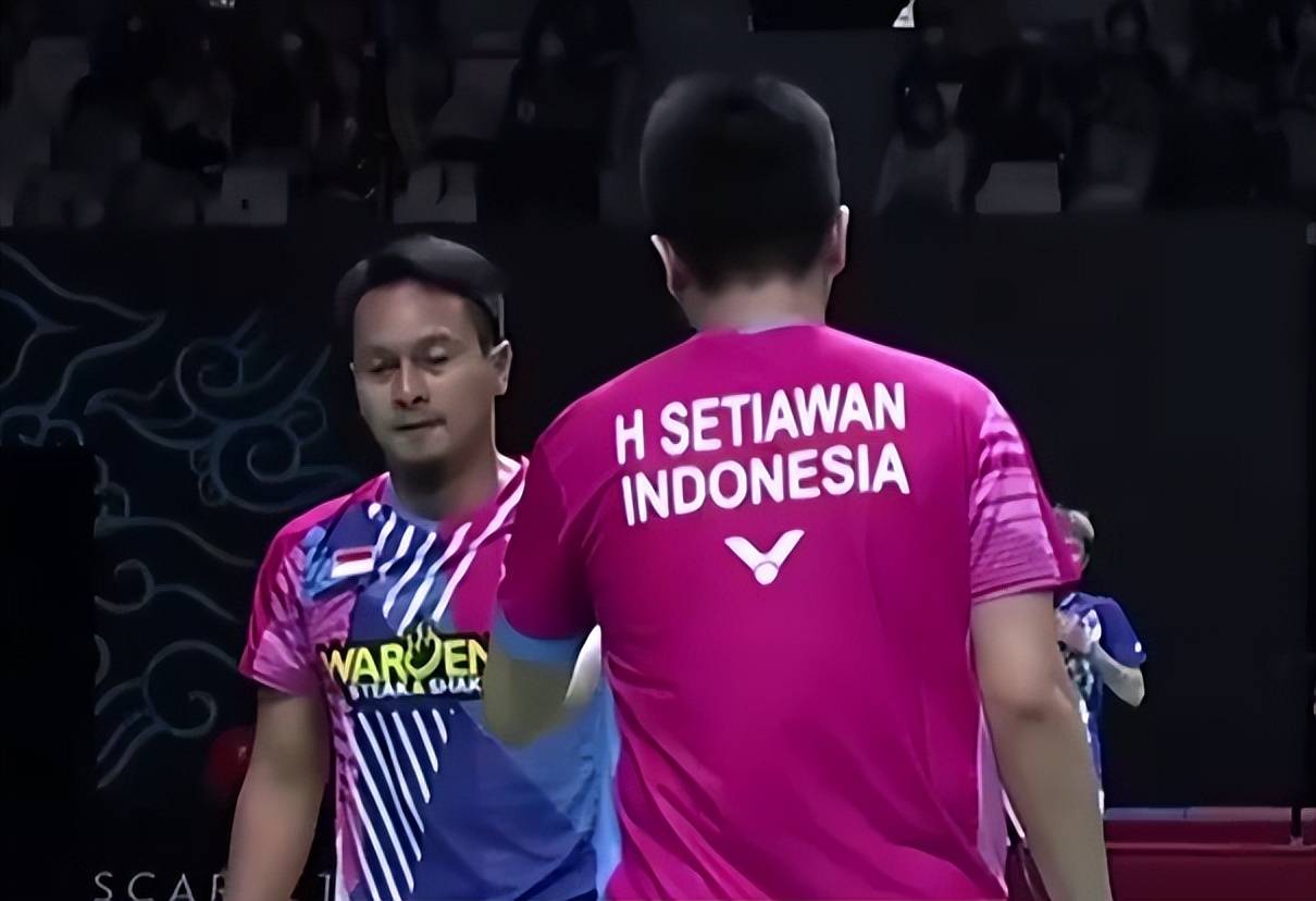 印尼队绝杀印度队，黄鸭组合扛起全队