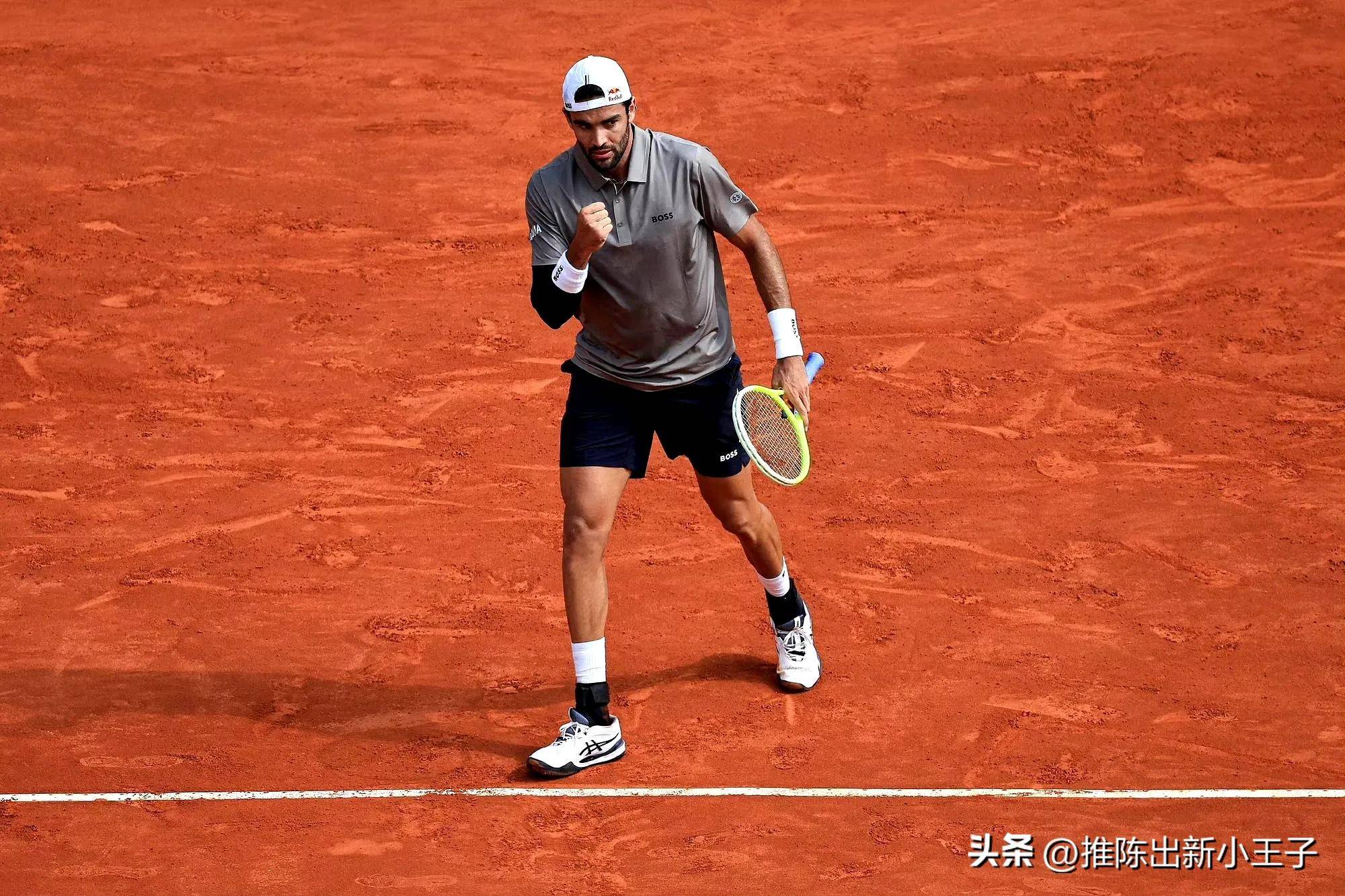 年终总决赛完胜蒙特卡洛大师赛，西西帕斯关键制胜