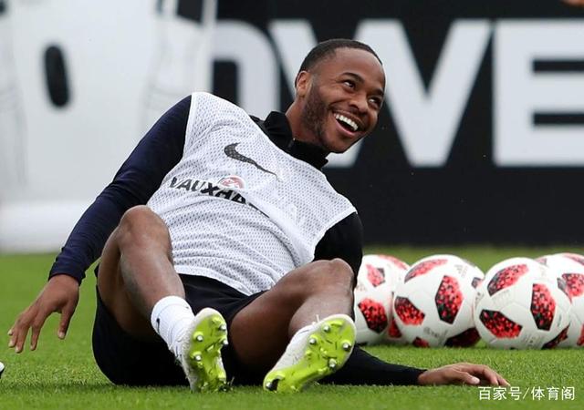 英格兰队碾压中国队，波尔带队取胜