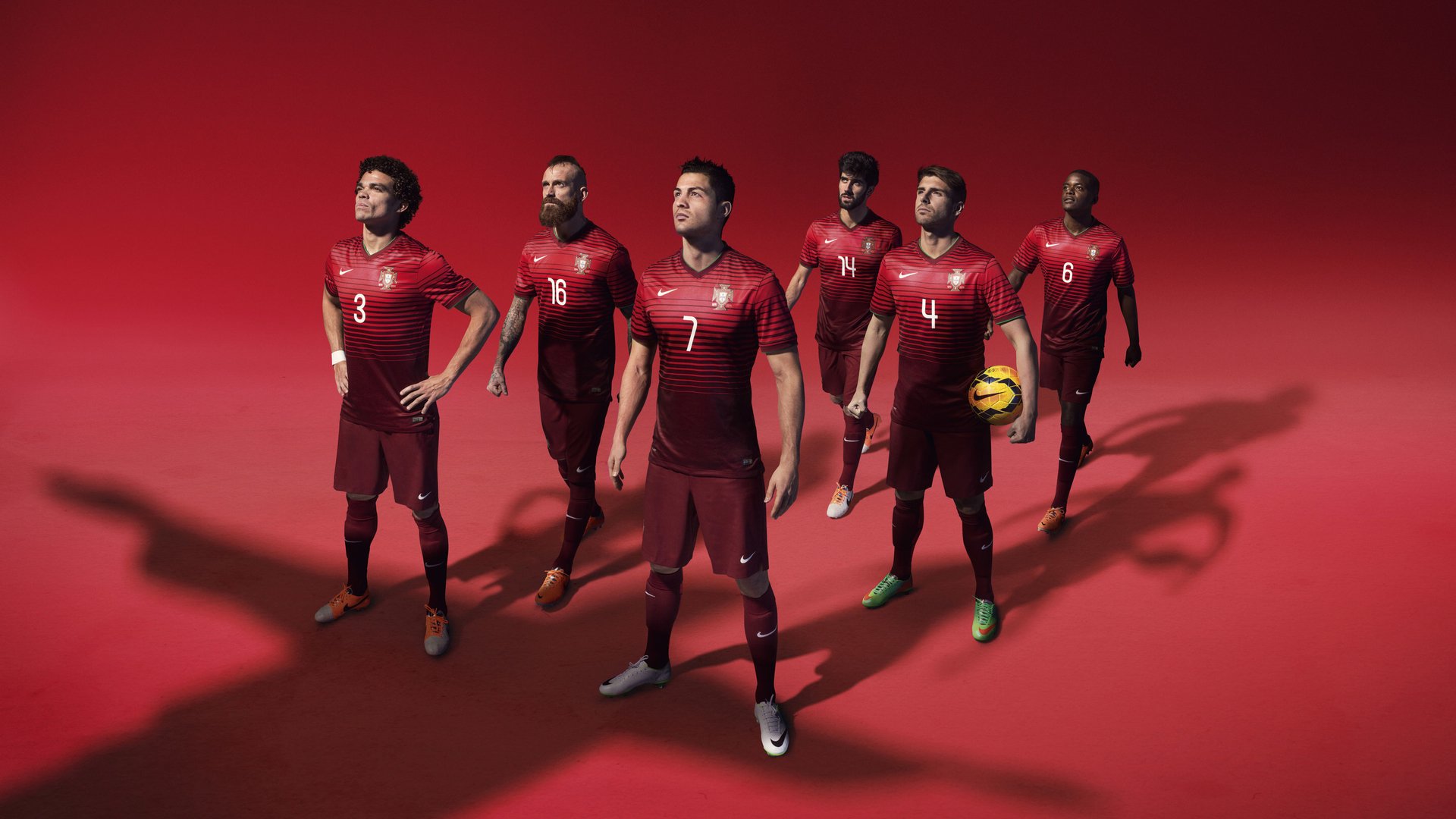 欧冠决赛之夜,字母哥关键回合不手软